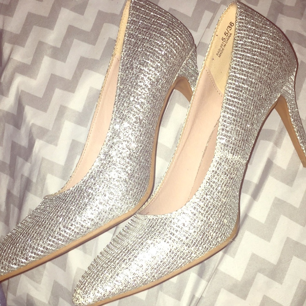 Sparkling Low Heels